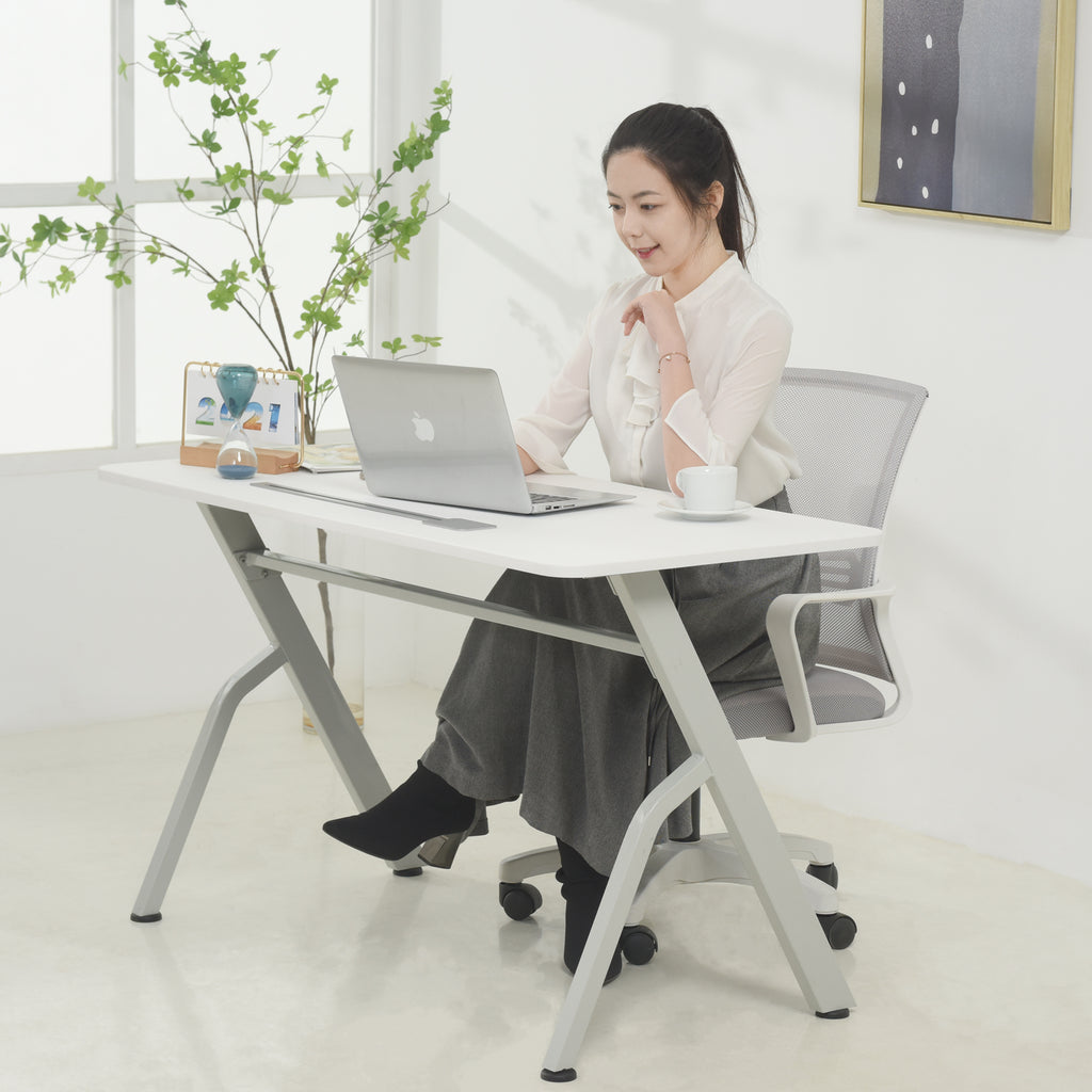 Simple Side Desk Elite Side Desk